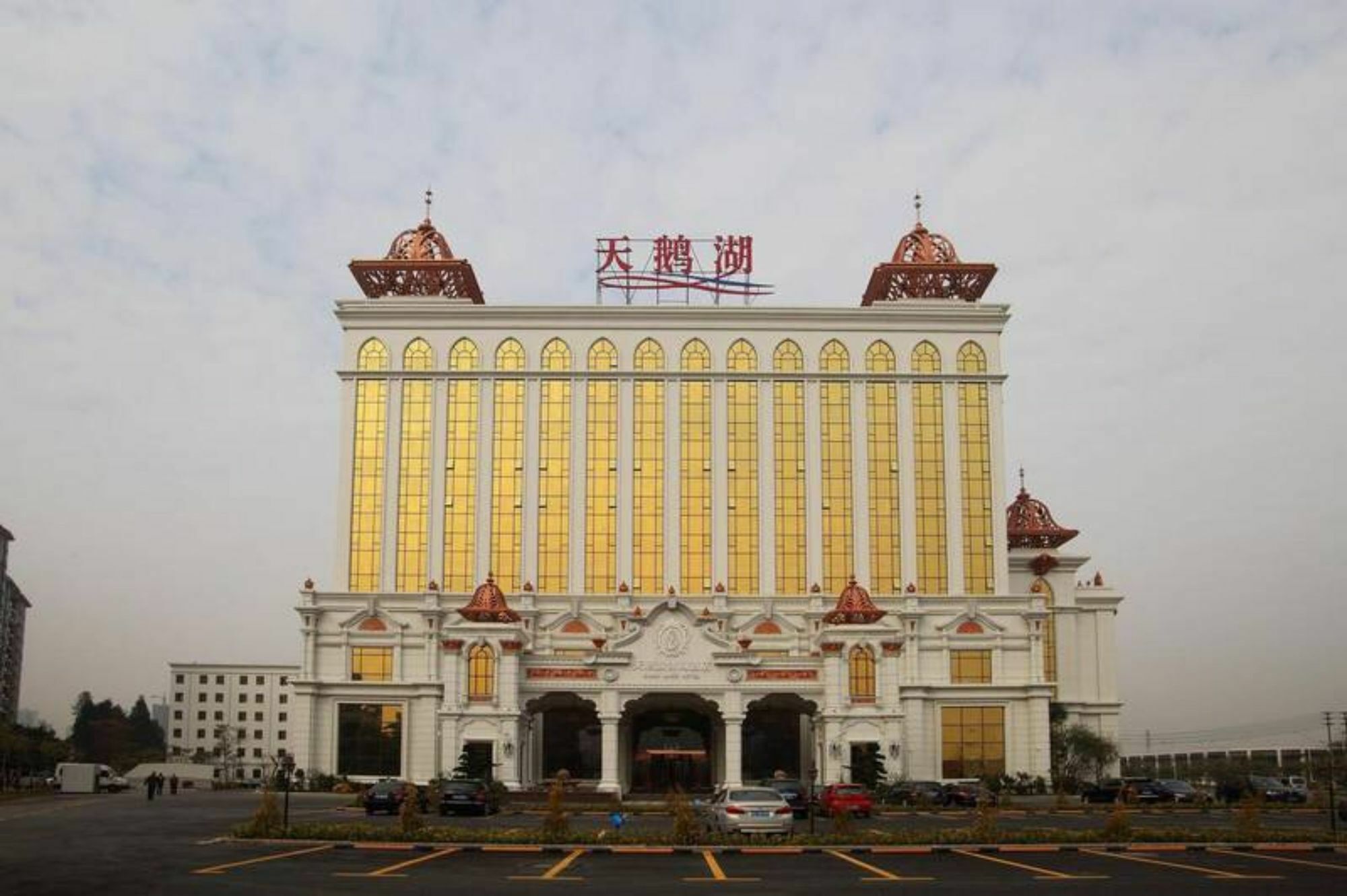 Swan Lake Recreation Hotel Фошань Екстер'єр фото