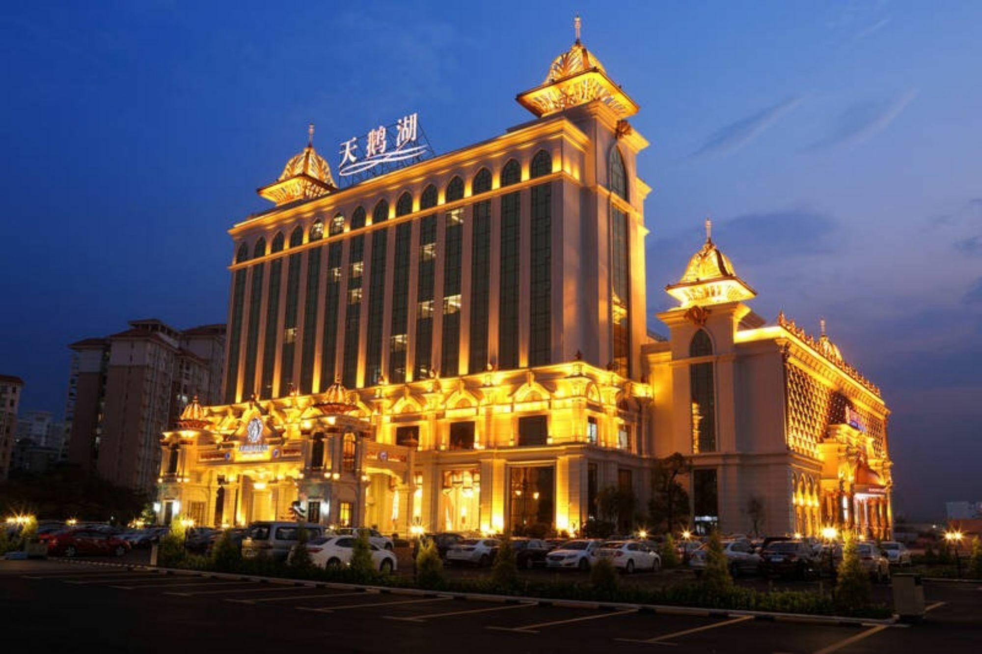 Swan Lake Recreation Hotel Фошань Екстер'єр фото